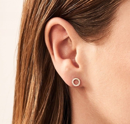 18K Altın 925 Sterling Gümüş Kızlar için Klasik Stud Kulaklıkları Moda Aksesuarı