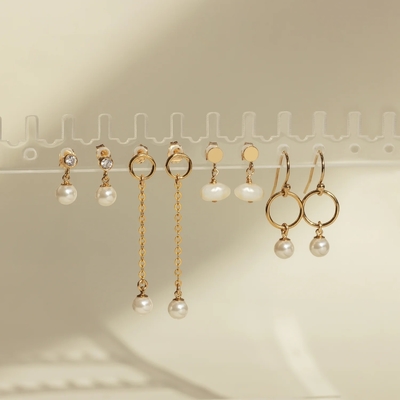 Bezel Setting CZ Stud Küpesi Beyaz İnci 925 Sterling Gümüş Düşük Küpesi