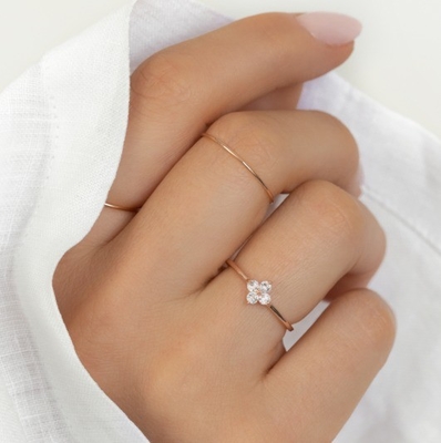 Şık 18K altın Vermeil Dört Topaz Değerli Taşlar Çiçek 925 Sterling Gümüş Yüzükler