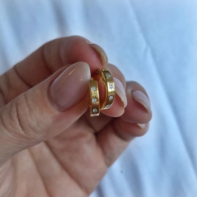 Şık küpeler 14K Altın Vermeil Yıldız Set Elmas Kucaklama Kuşakları