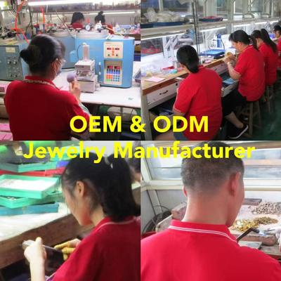 50 adet MOQ ile 925 Ayar Gümüş Üzerine 14 Ayar Altın Kaplama Kelebek Charm Bileklik