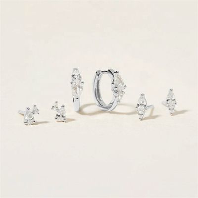 Modaya uygun 18K Altın Kaplama Beyaz Kübik Zirkon 925 Sterling Gümüş Stud & Huggies Set Küpe
