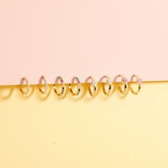 925 Sterling Gümüş 14k Altın Kaplama Parlak Kalp Kızlar Küp Küpe Gündelik Giymek İçin Mükemmel