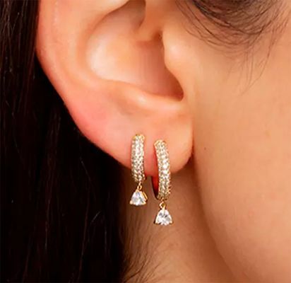 925 Ayar Gümüş Üzerine Rose Gold Kaplama Üçüncü Taraf Değerlendirmeli Pırlanta Halkalı Küpe ve 50 Çift Minimum Sipariş Miktarı