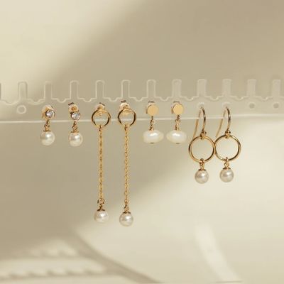 Bezel Setting CZ Stud Küpesi Beyaz İnci 925 Sterling Gümüş Düşük Küpesi