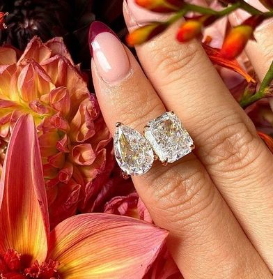 925 Sterling Gümüş İki Taş Nişan Yüzüğü Prong Setting ve Beyaz CZ Taşları