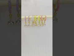 Pear Cut Beyaz Kübik Zirkonya & Pembe Enamel Dangle Hoop Küpe